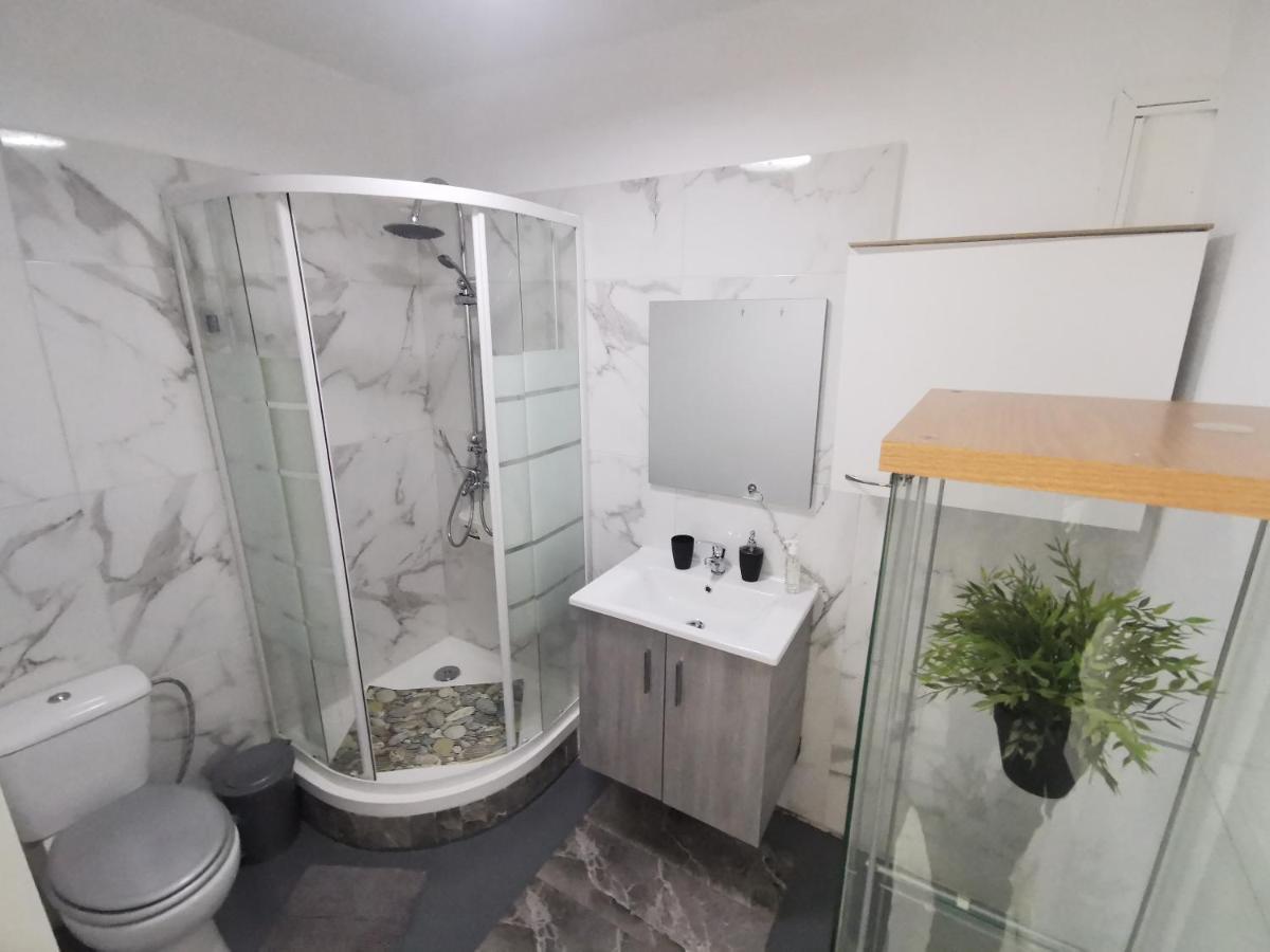Lovely Cozy Apartment In The Entrance Of Nicosia Aglantzia Luaran gambar