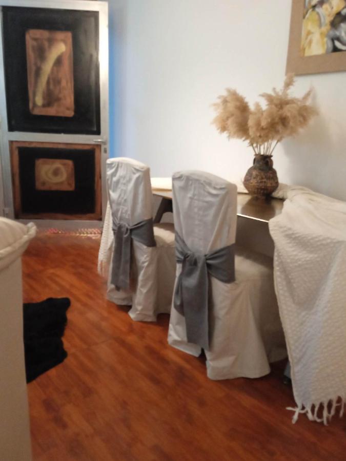 Lovely Cozy Apartment In The Entrance Of Nicosia Aglantzia Luaran gambar